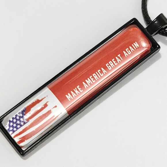 MAKE AMERICA GREAT AGAIN Vertical Pendant Necklace - Picture 2 of 8